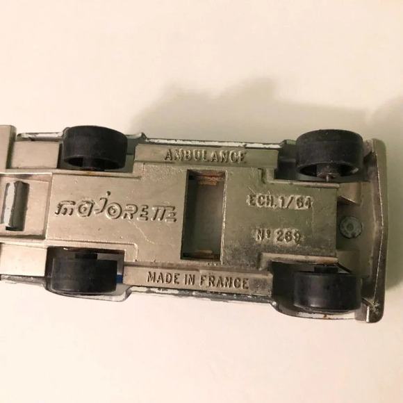 Vintage Majorette Ambulance No 269 Made in France Diecast  Missing Doors - Picture 6 of 12